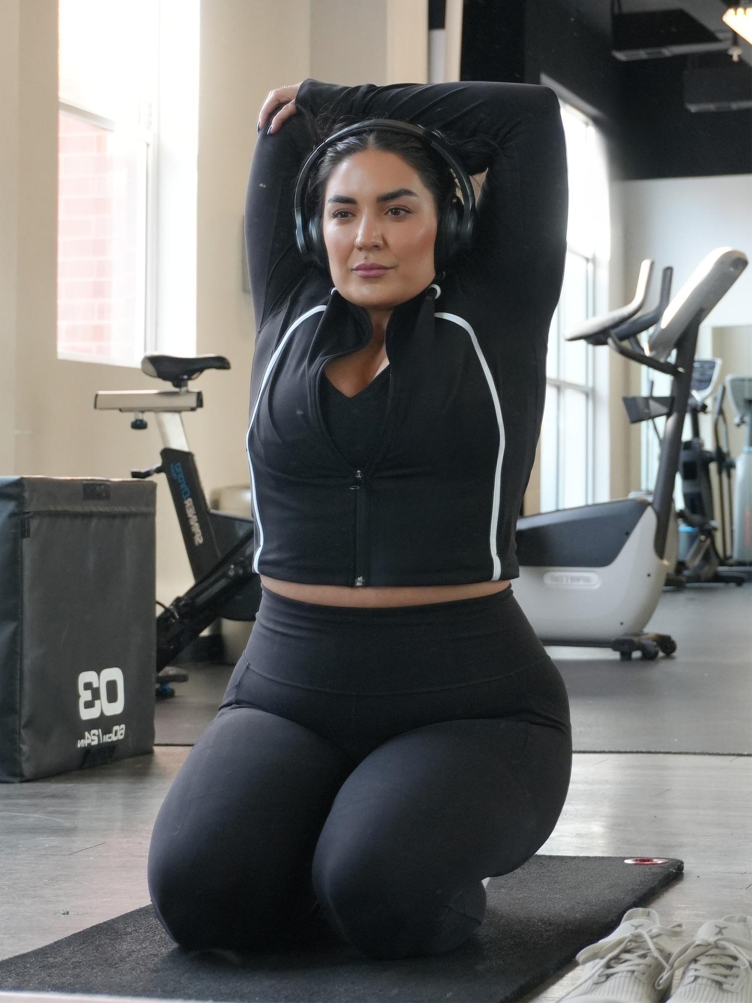 Salutation Crop Jacket Product Image