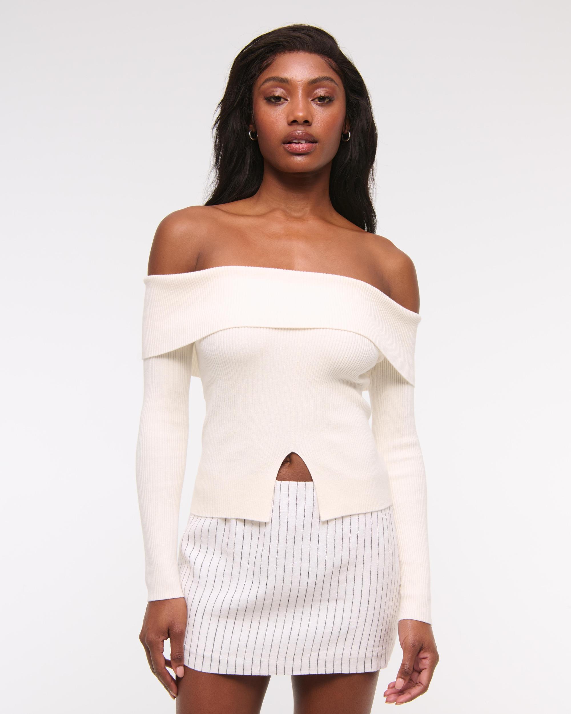 The A&F Scarlett Mid Rise Linen-Blend Mini Skort Product Image