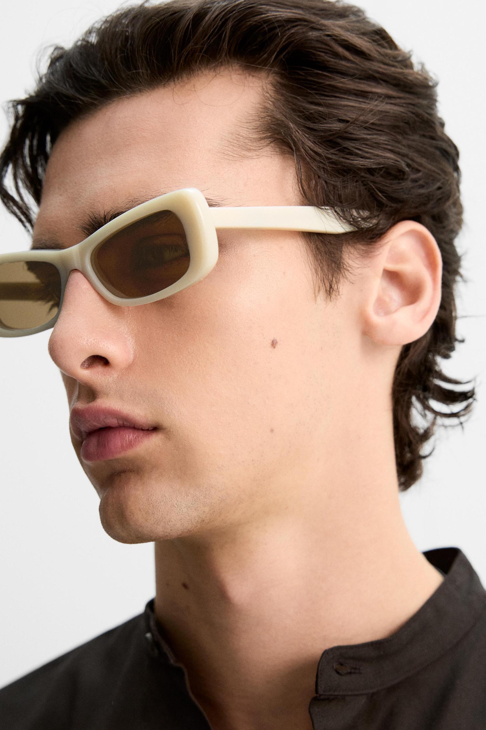 RECTANGULAR SUNGLASSES Product Image