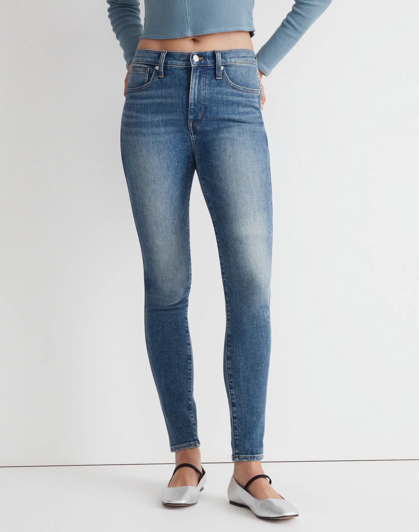 10" High-Rise Skinny Jeans Product Image