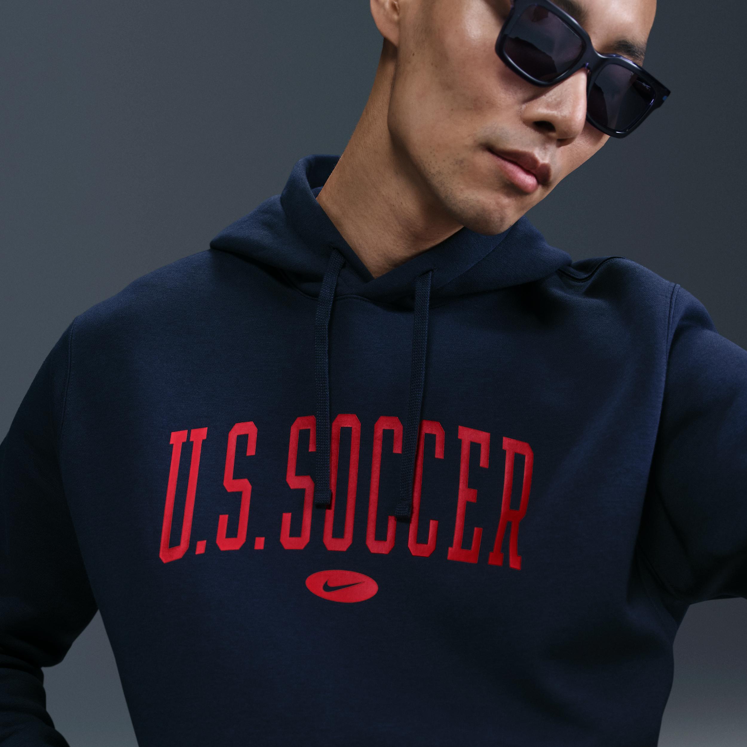 USA Club Nike Men's Soccer Pullover Hoodie Product Image