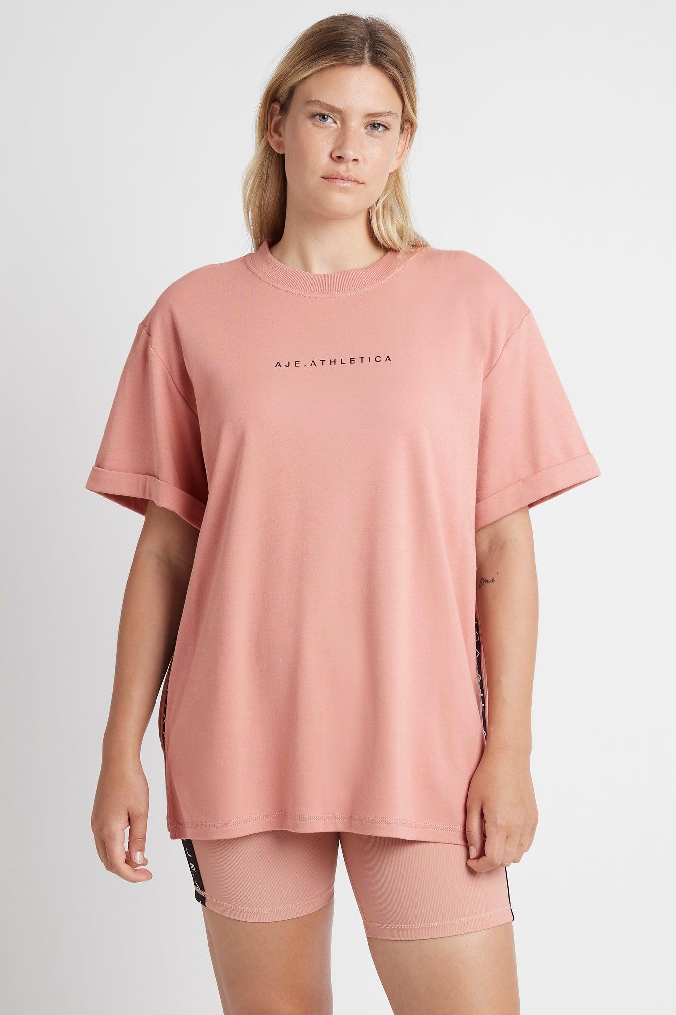 Logo T-Shirt 102 Product Image