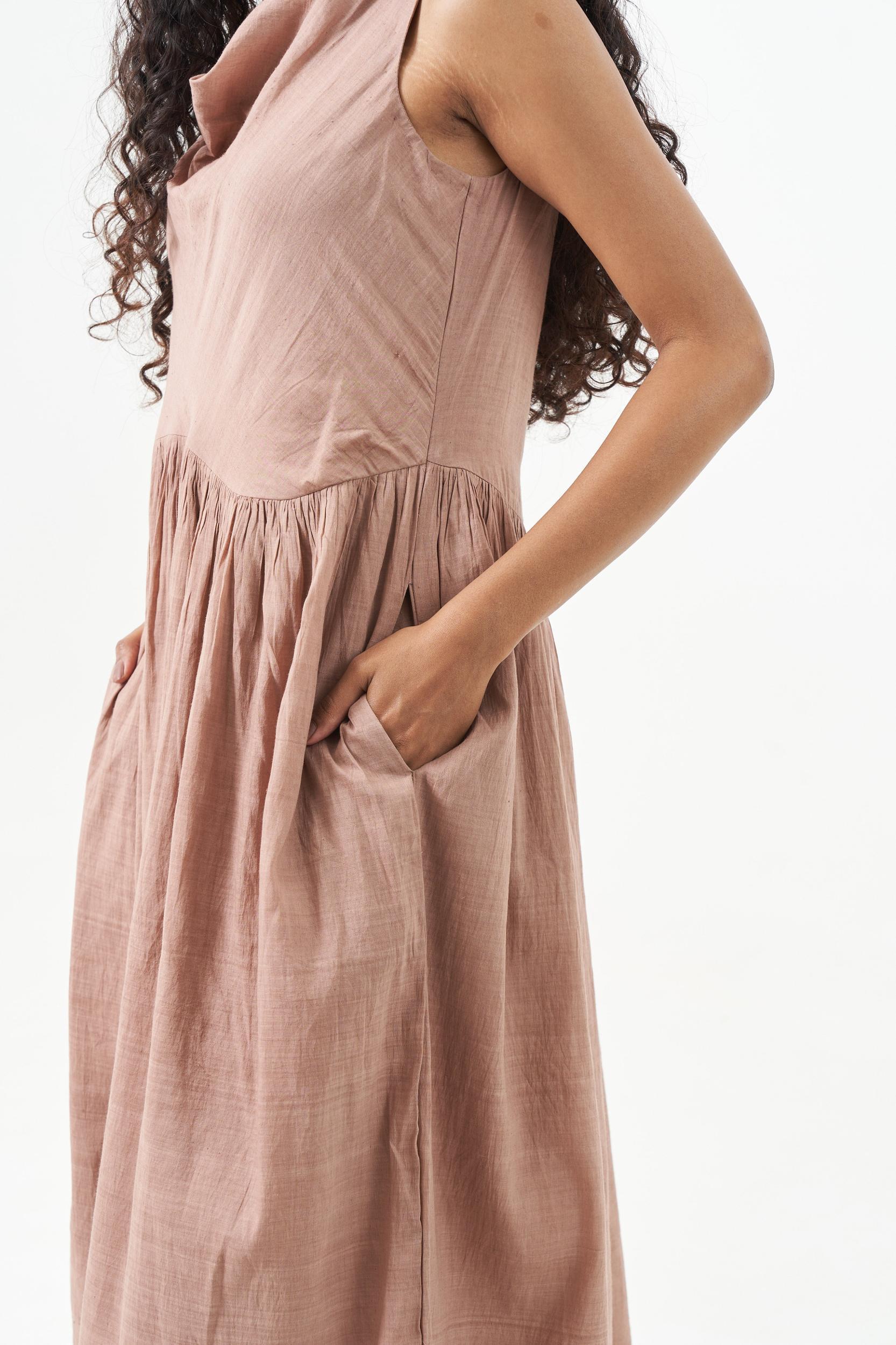 The Garnet Pink midi Dress Product Image