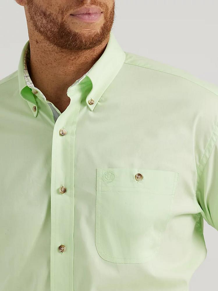 Wrangler® George Strait™ Men's L/S Solid Lime Buttondown Shirt Product Image