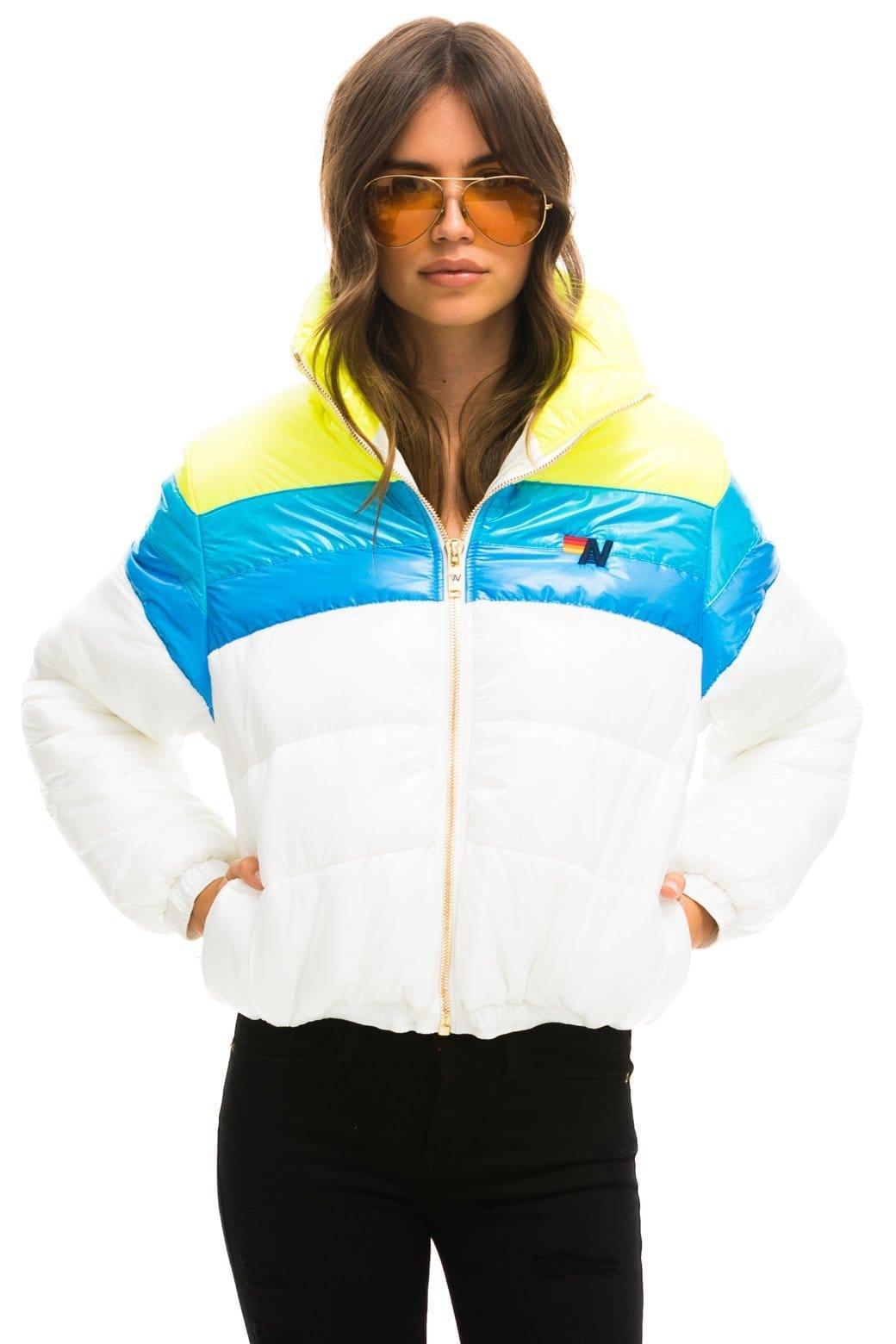 COLOR BLOCK LUXE APRES PUFFER JACKET - GLOSSY WHITE Female Product Image