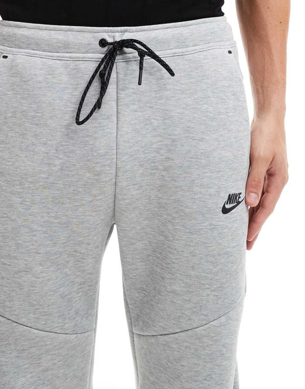 Nike Tech Fleece cuffed joggers in gray Product Image