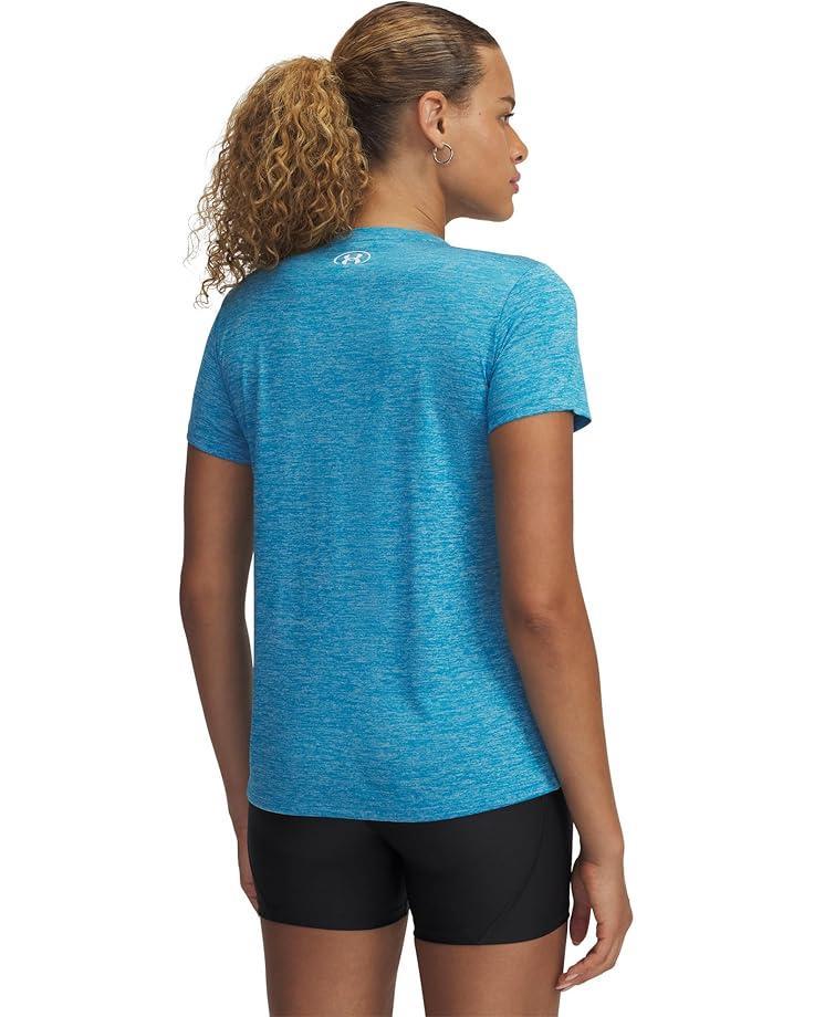 UA Tech™ Twist V-Neck Product Image