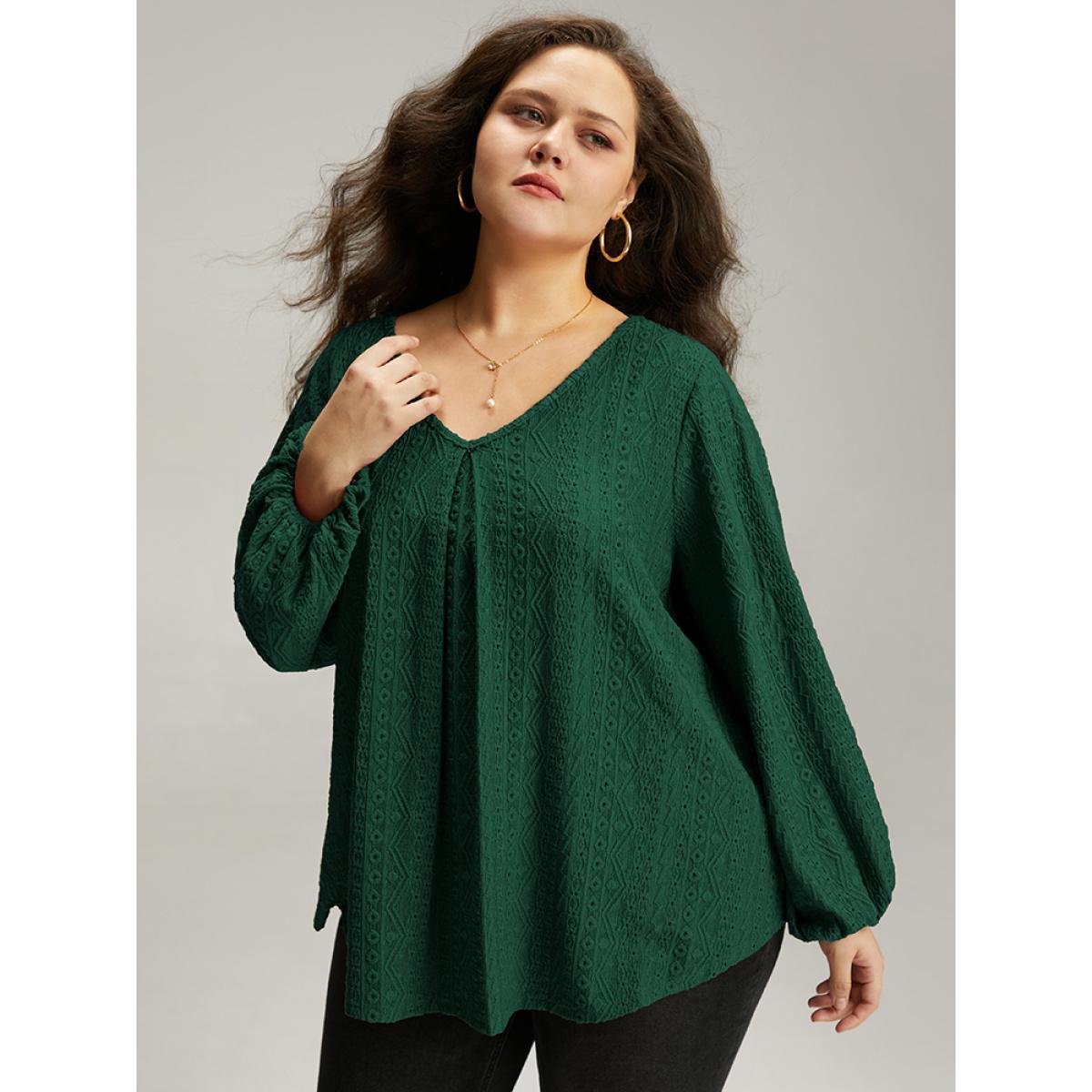 Plus Size Keyhole Plicated Detail Lantern Sleeve T-shirt DarkGreen Women Elegant Elastic cuffs Plain V-neck Dailywear T-shirts BloomChic 14-16/1X Product Image