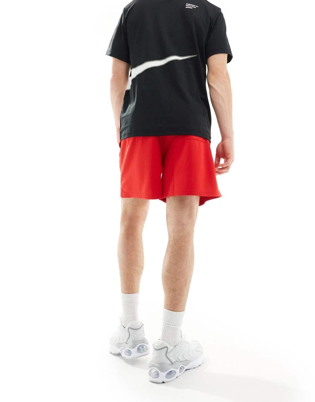 Nike Club mesh shorts in red Product Image