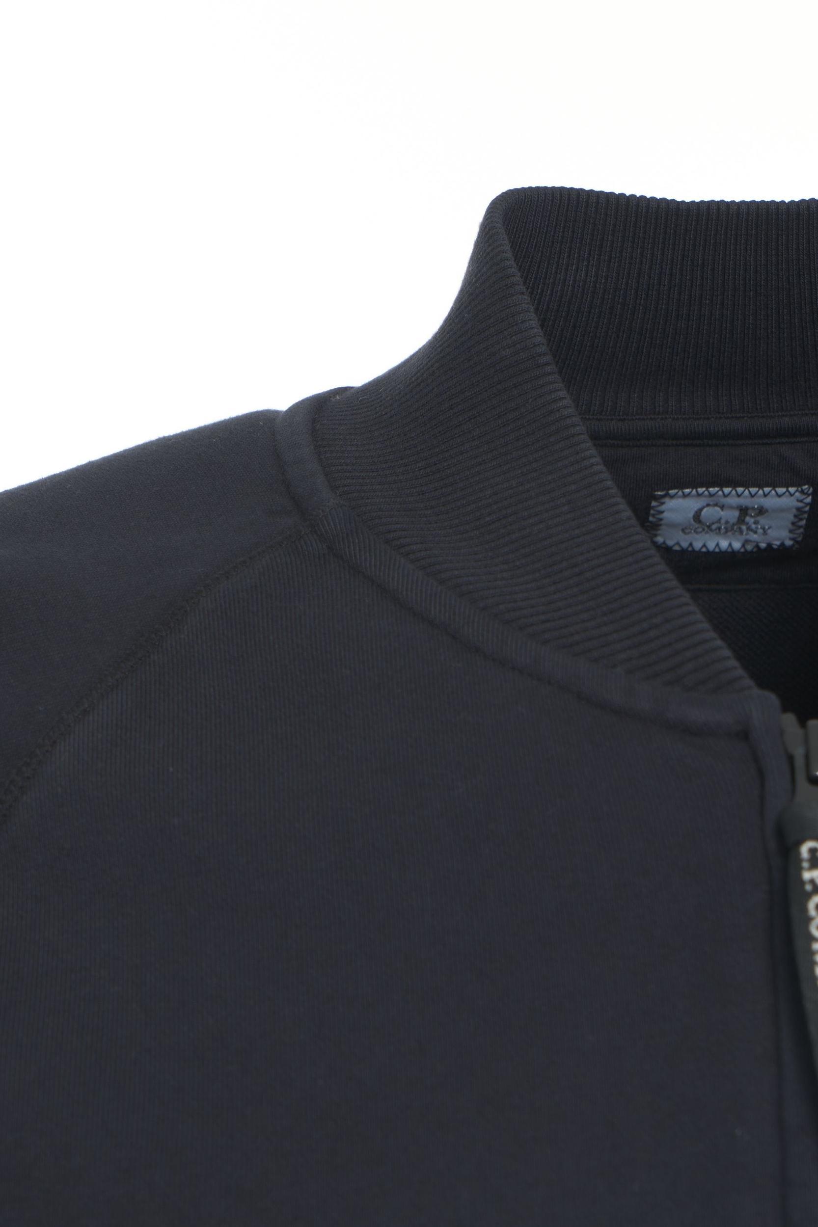 Sweatshirt with zip Product Image