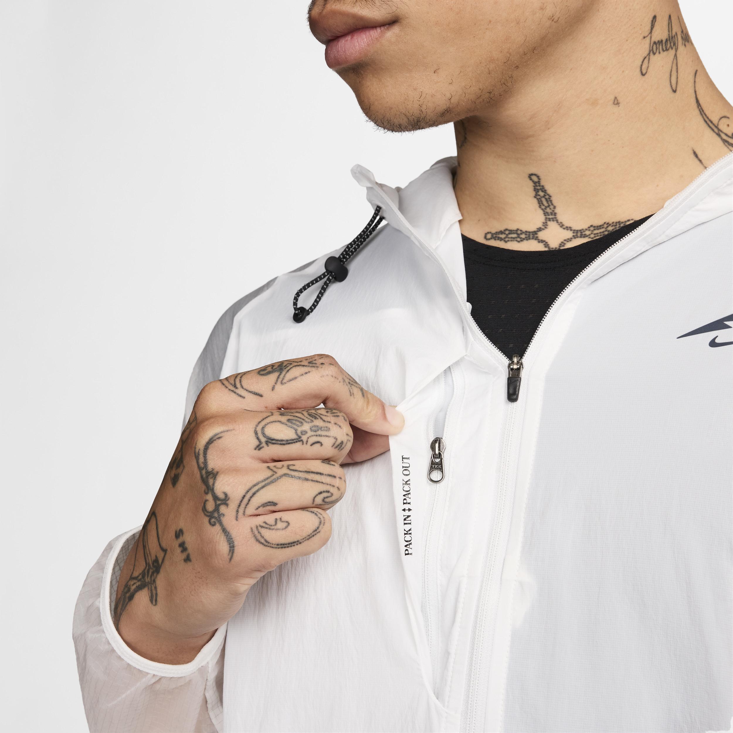 Nike Mens Trail Aireez Running Jacket Product Image