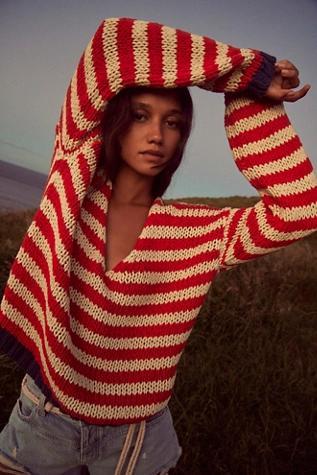 Portland Pullover Product Image