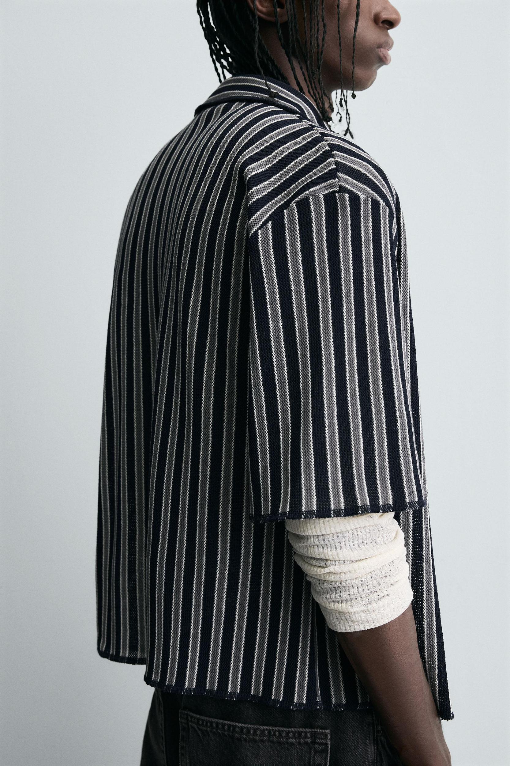 STRIPED JACQUARD SHIRT Product Image