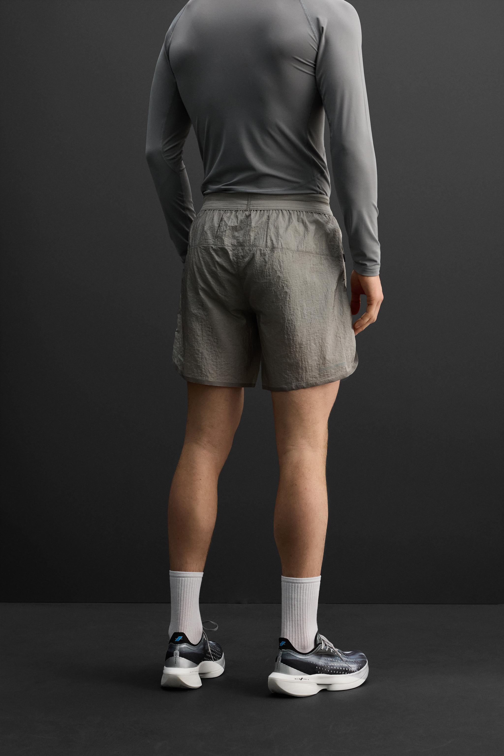 TRAINING SHORTS Product Image