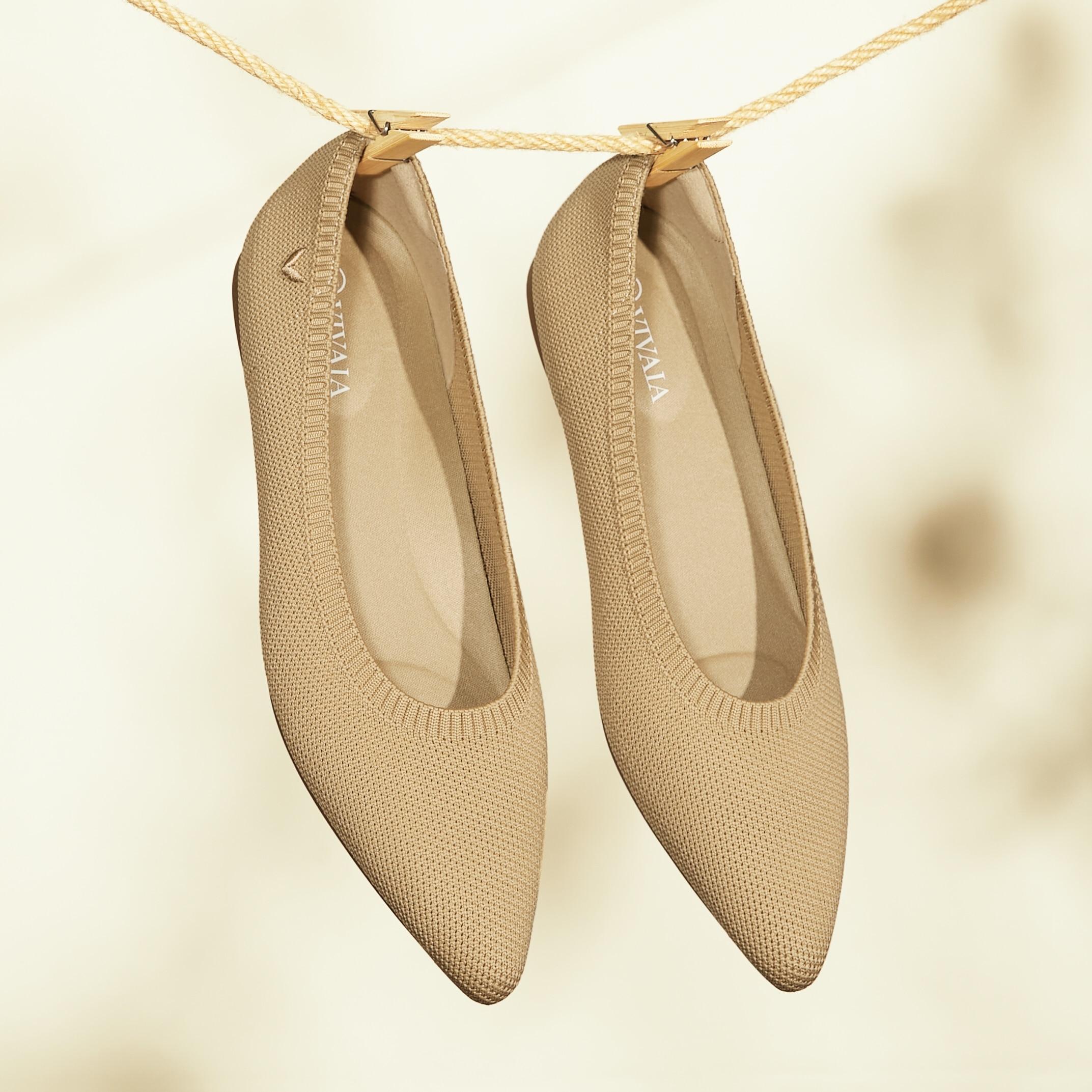 Pointed-Toe Ballet Flats (Aria 5°) Product Image