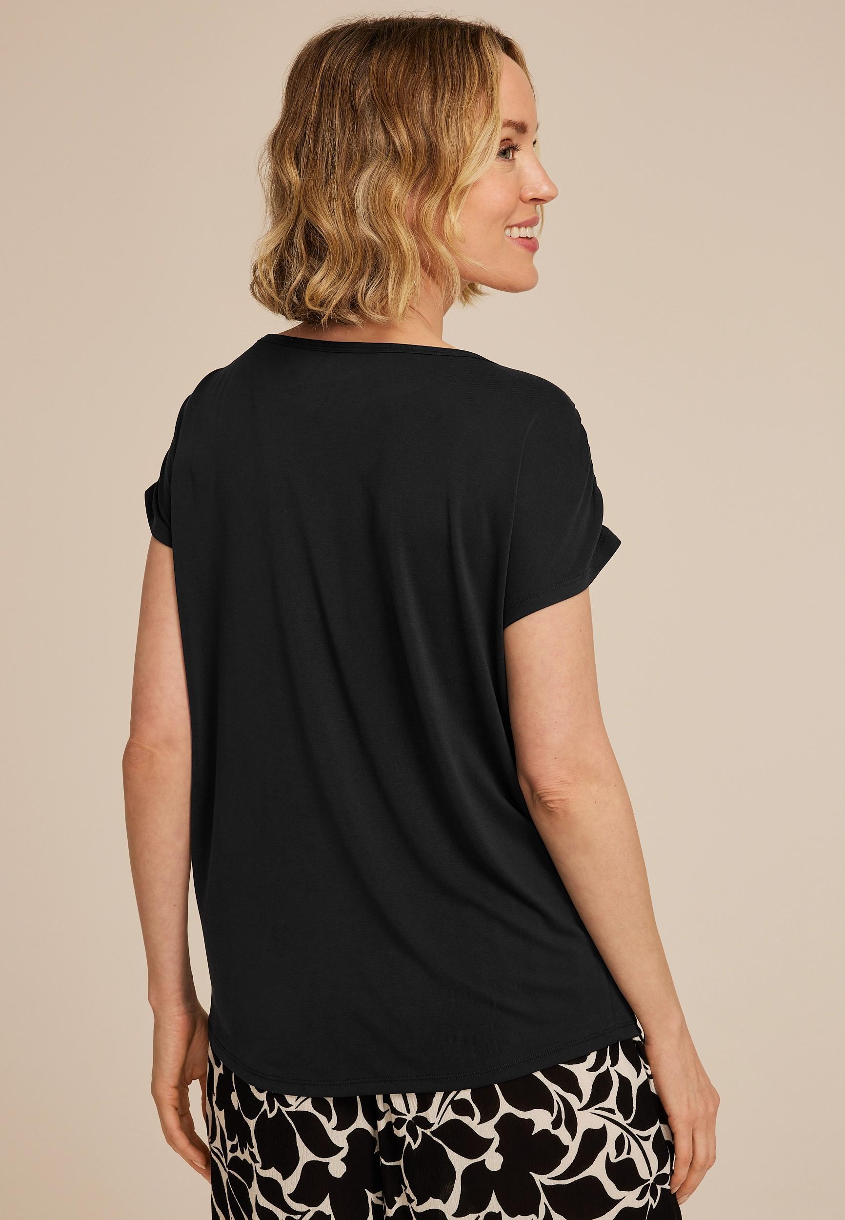 24/7 Fairhaven Ruched Shoulder Tee Product Image