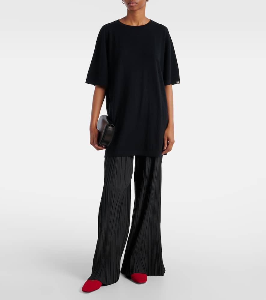 EXTREME CASHMERE N°414 Nick Wool And Cashmere T-shirt In Black Product Image