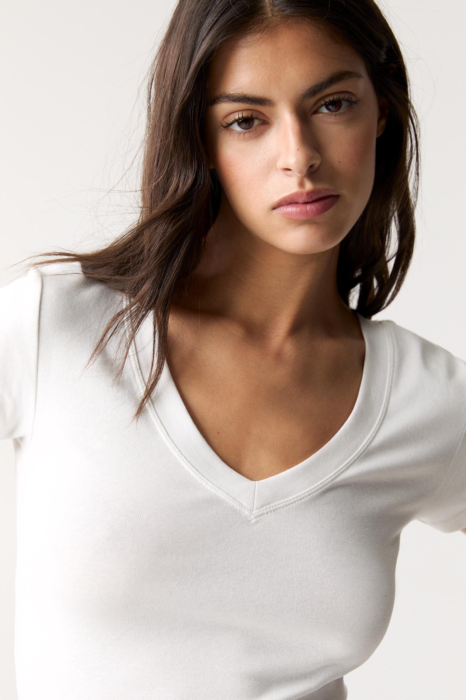 V-neck top Product Image
