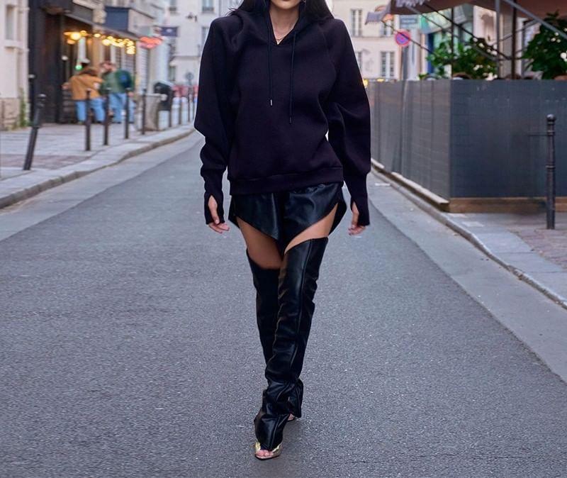 Long-Sleeve Plain Oversized Hoodie Top Product Image