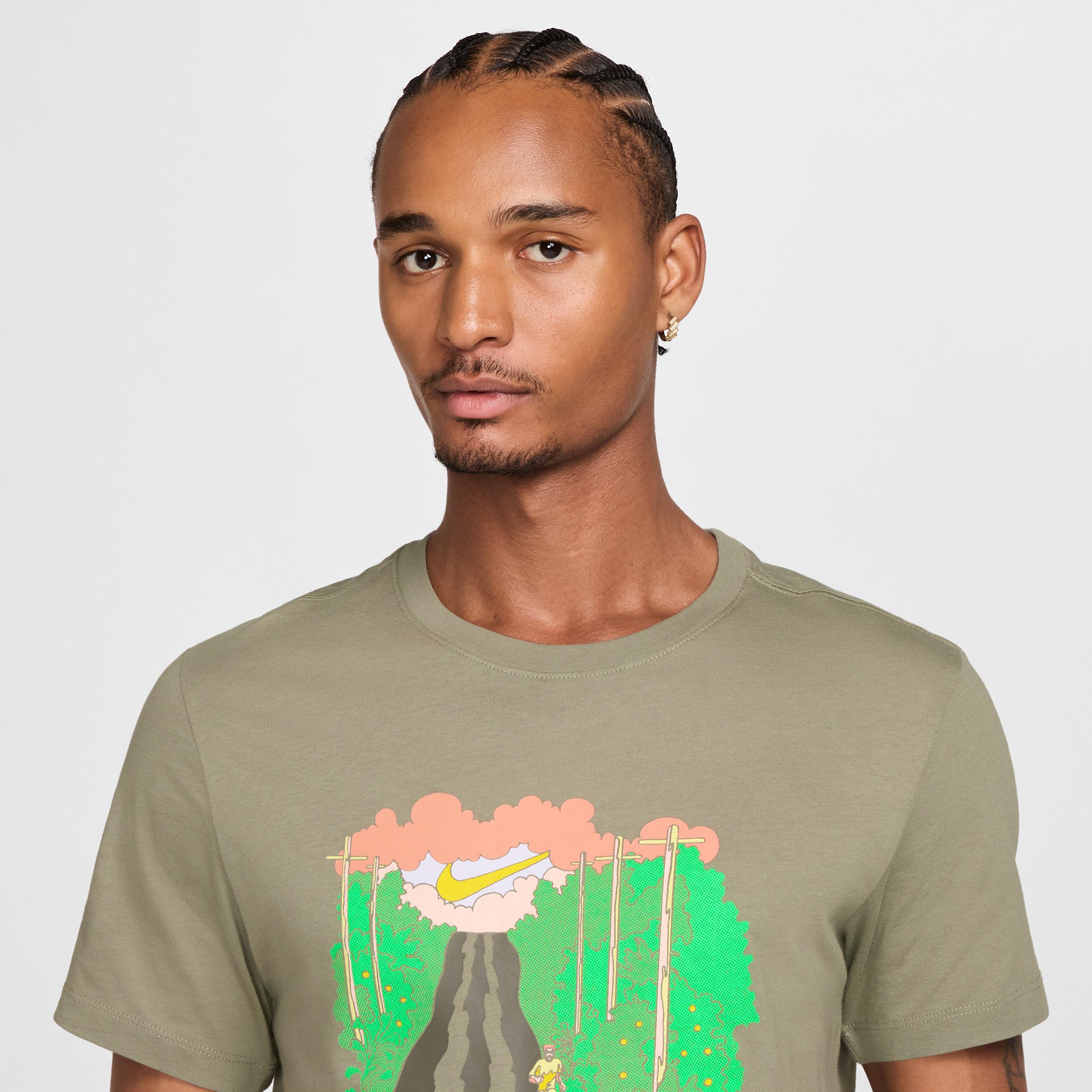 Nike Men's Running T-Shirt Product Image