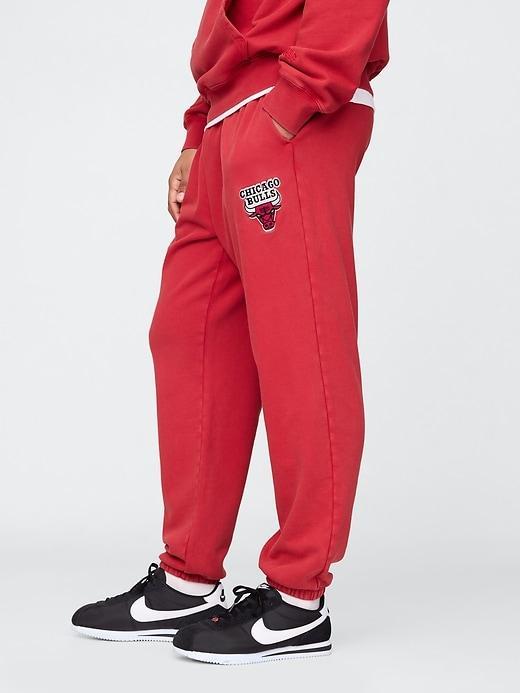 NBA Houston Rockets Logo Heavyweight Joggers Product Image