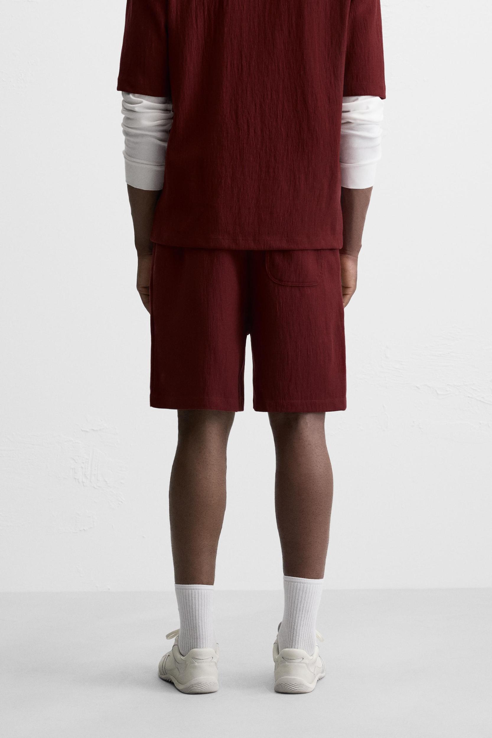 TEXTURED JOGGER SHORTS Product Image