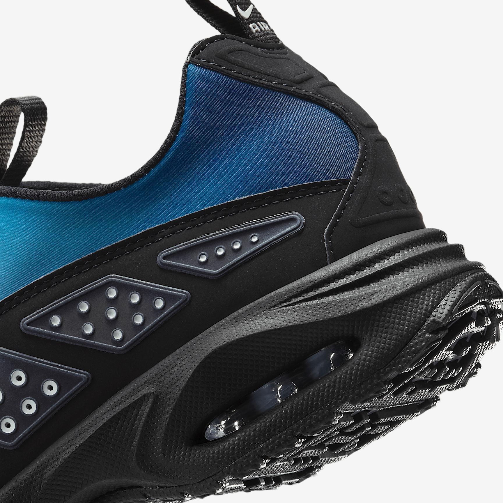 Nike Women's Air Max SNDR Shoes Product Image