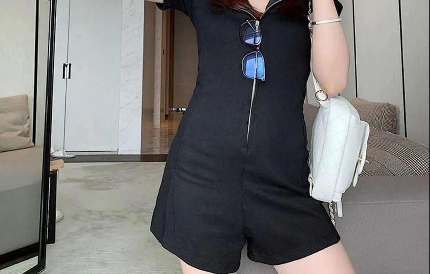 Short-Sleeve Plain Hood Zip Romper Product Image