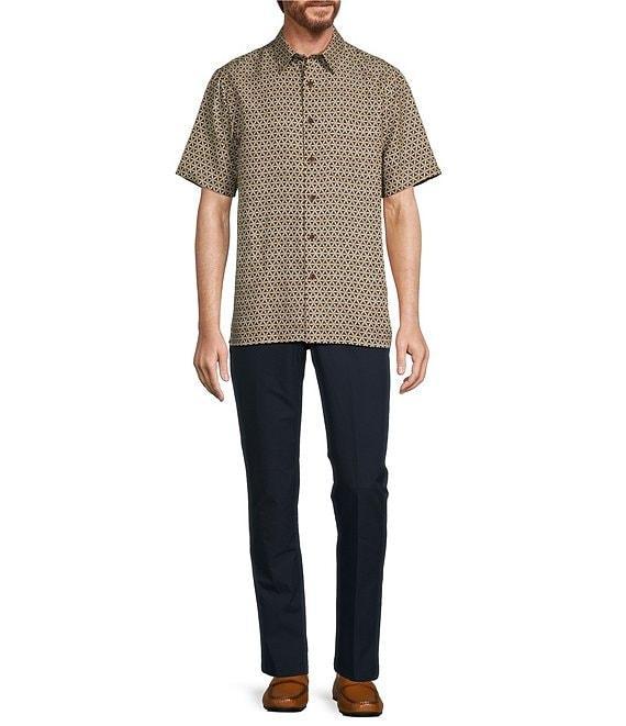 Roundtree & Yorke Short Sleeve Small Geometric Print Sport Shirt Product Image