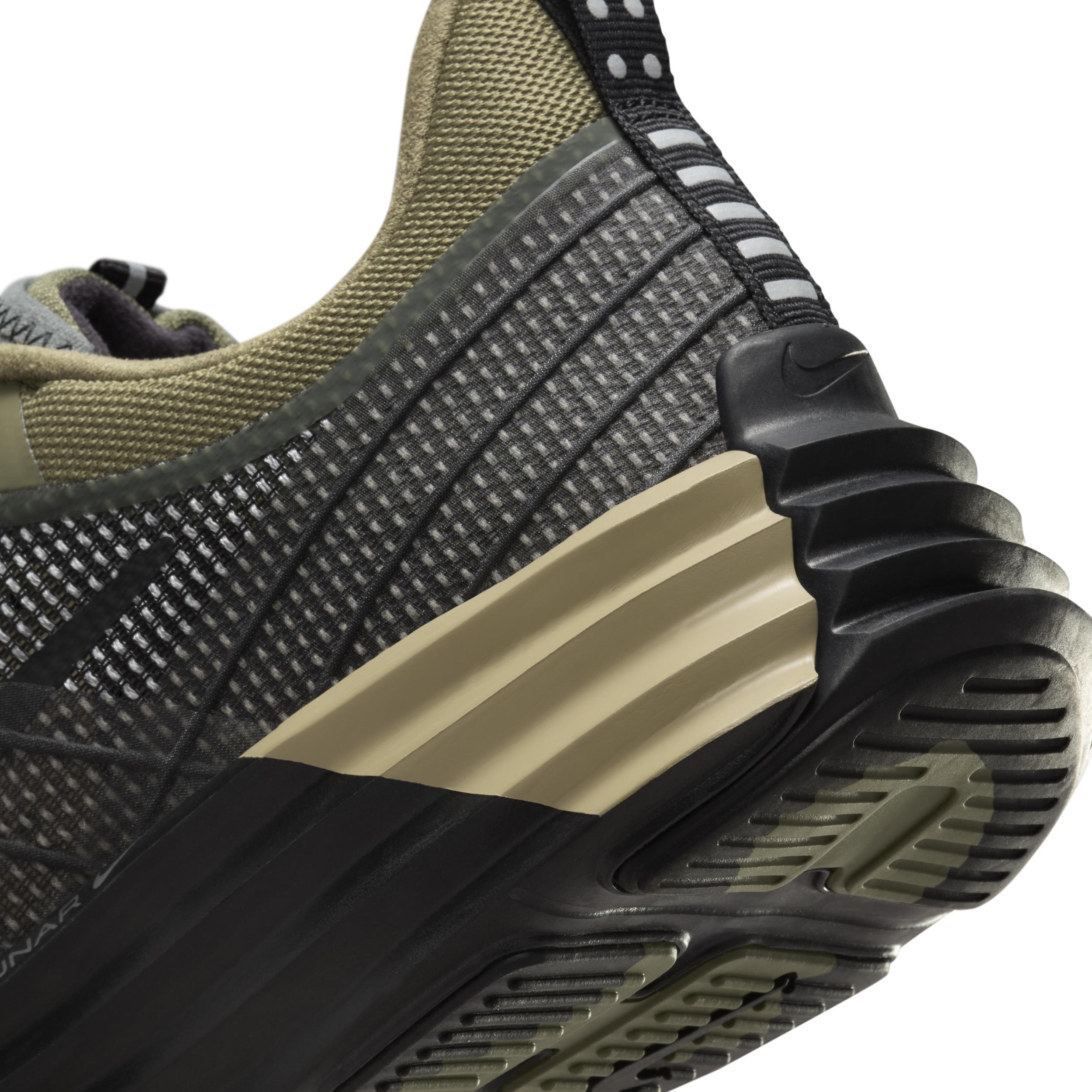 Nike Men's Lunar Roam SE Shoes Product Image