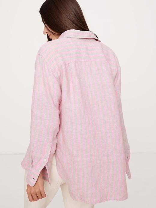 The Oversized Linen Shirt Product Image