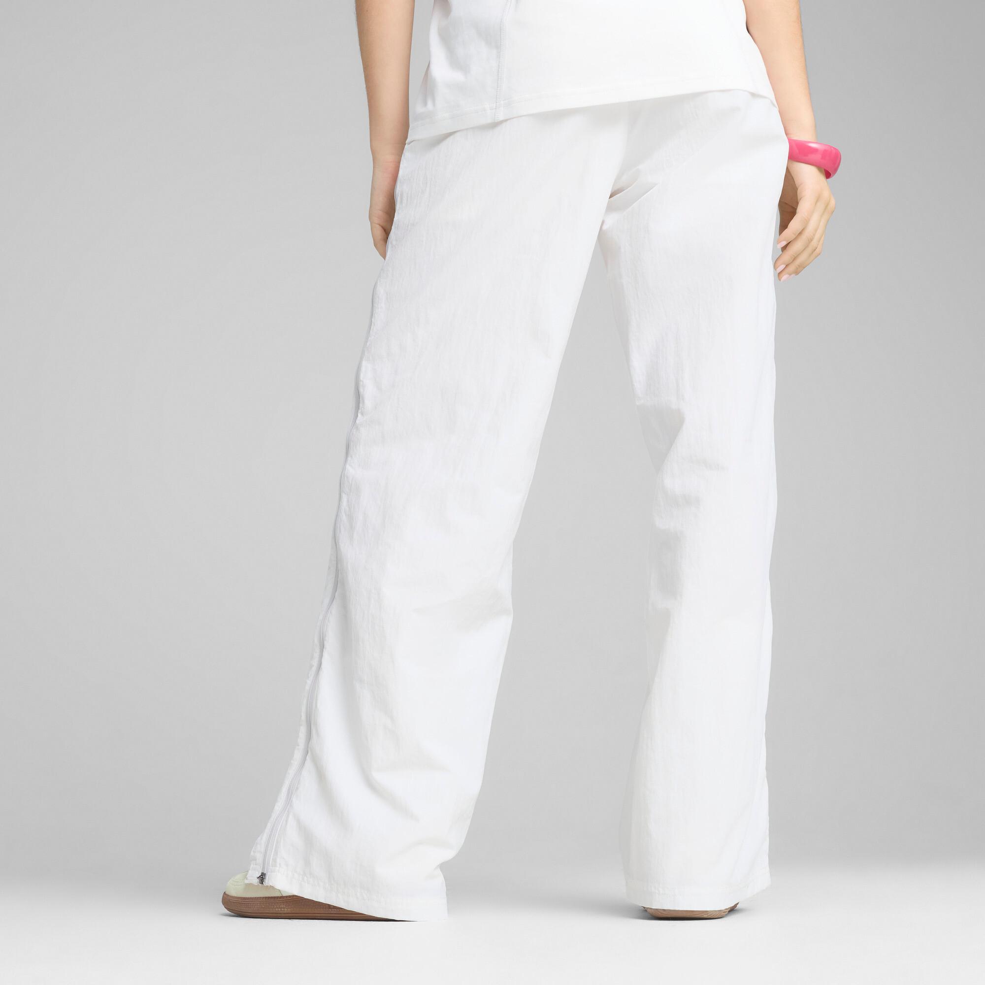 DARE TO Women's Relaxed Woven Zip-Off Pants Product Image