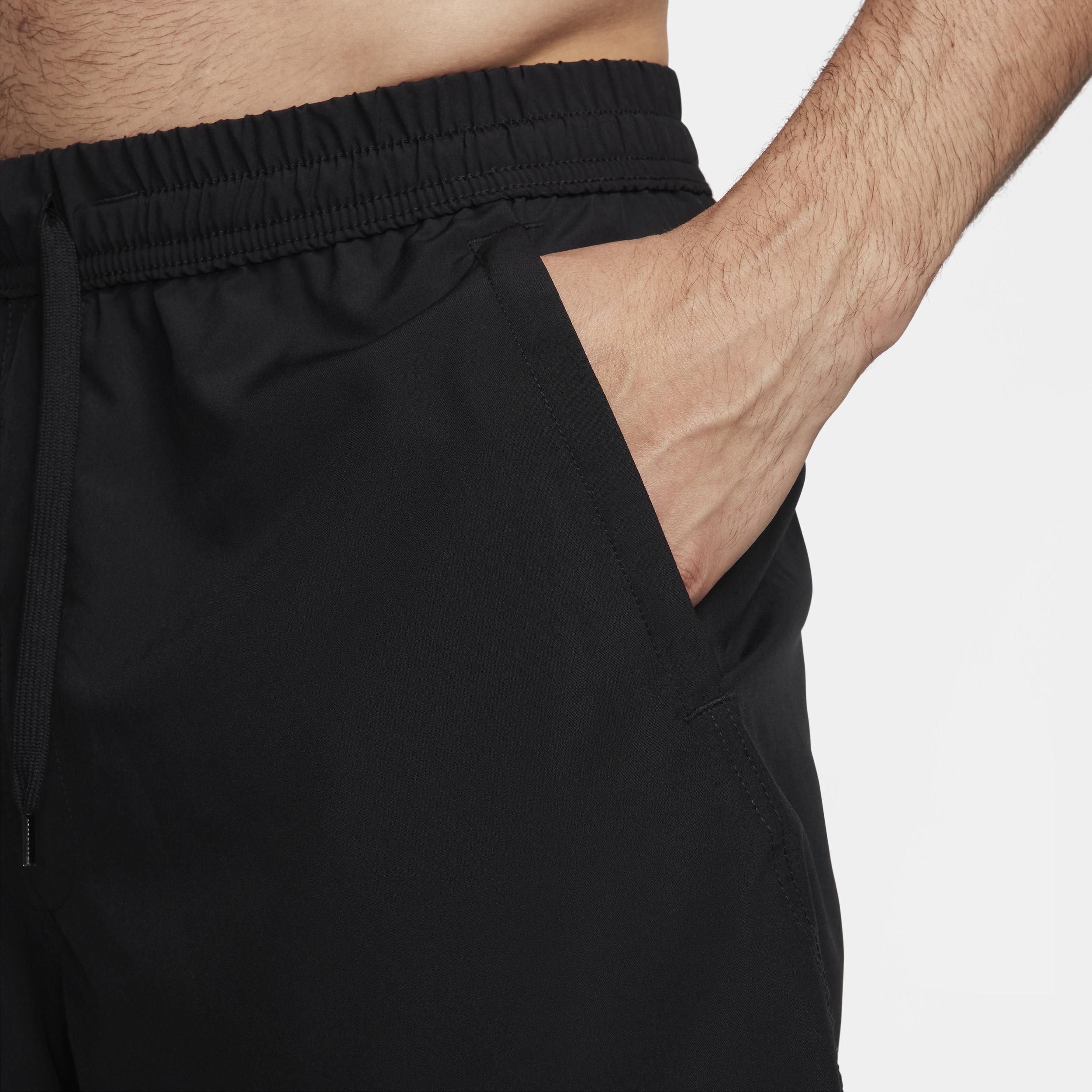 Nike Men's Form Dri-FIT 9" Unlined Versatile Shorts Product Image