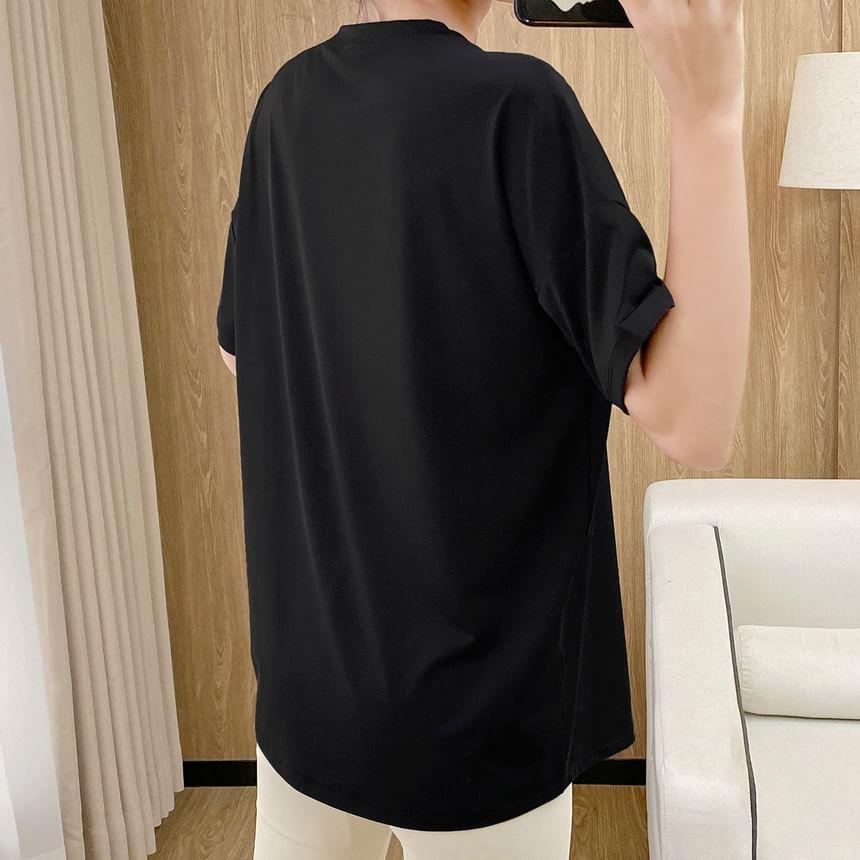 Short Sleeve Round Neck Plain Slit Panel Tee Product Image