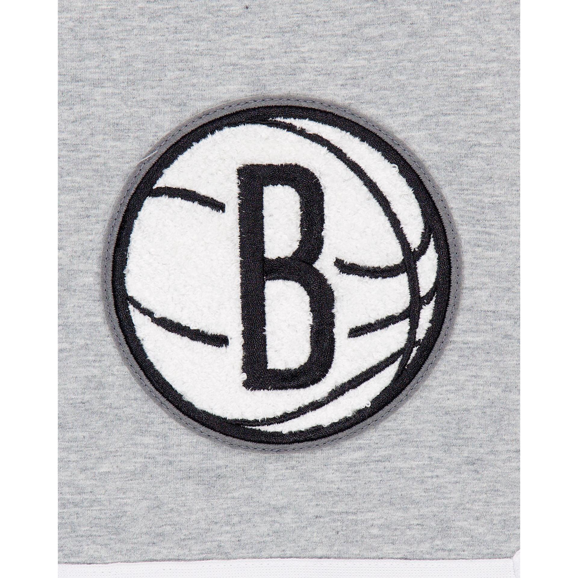 Boston Celtics Gray Logo Select Shorts Male Product Image