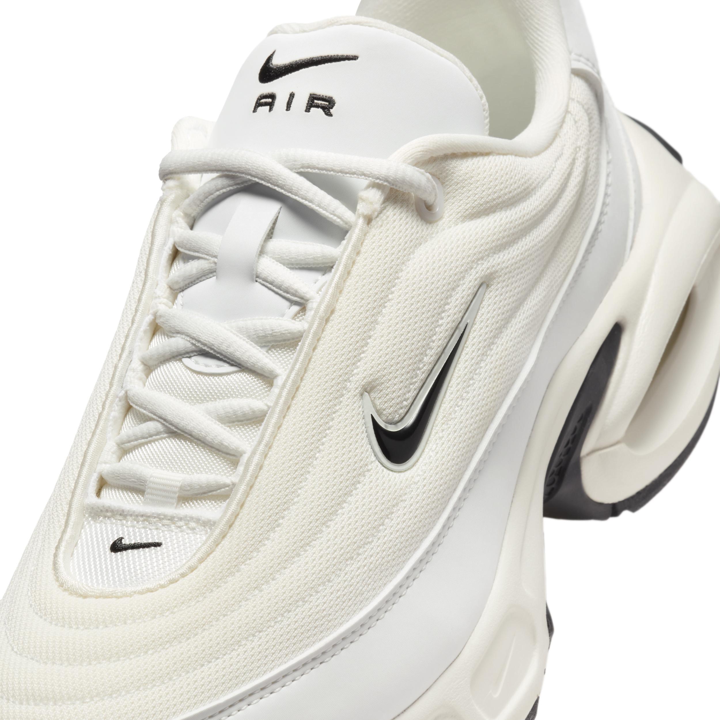 Nike Women's Air Max Portal Shoes Product Image