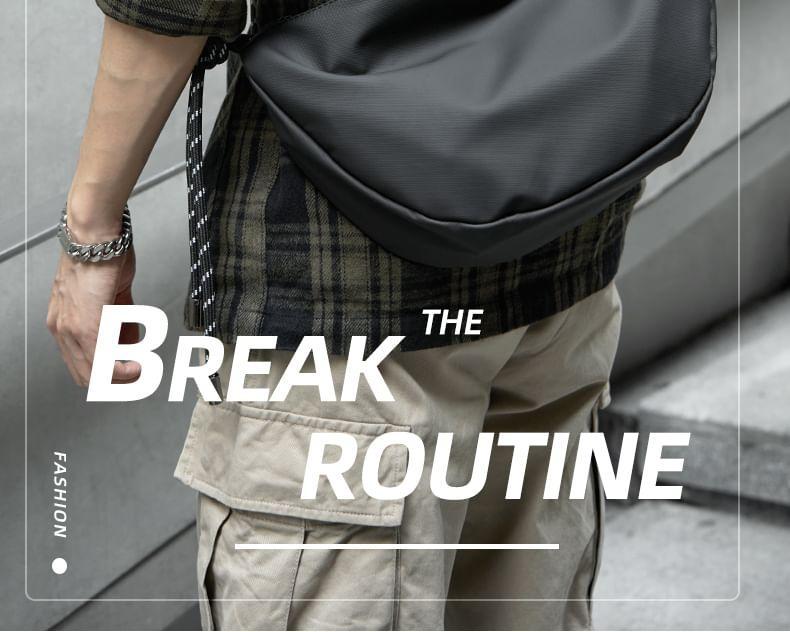 Plain Sling Bag Product Image