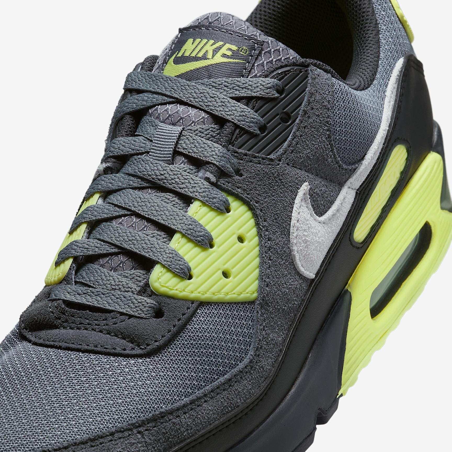 Nike Air Max 90 Men's Shoes Product Image