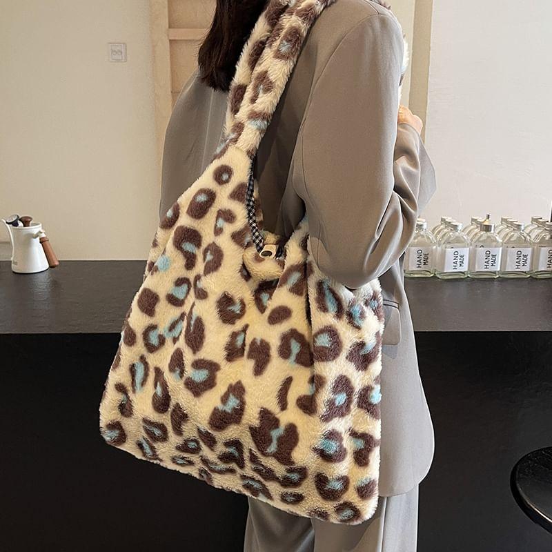 Leopard Print Fluffy Tote Bag Product Image