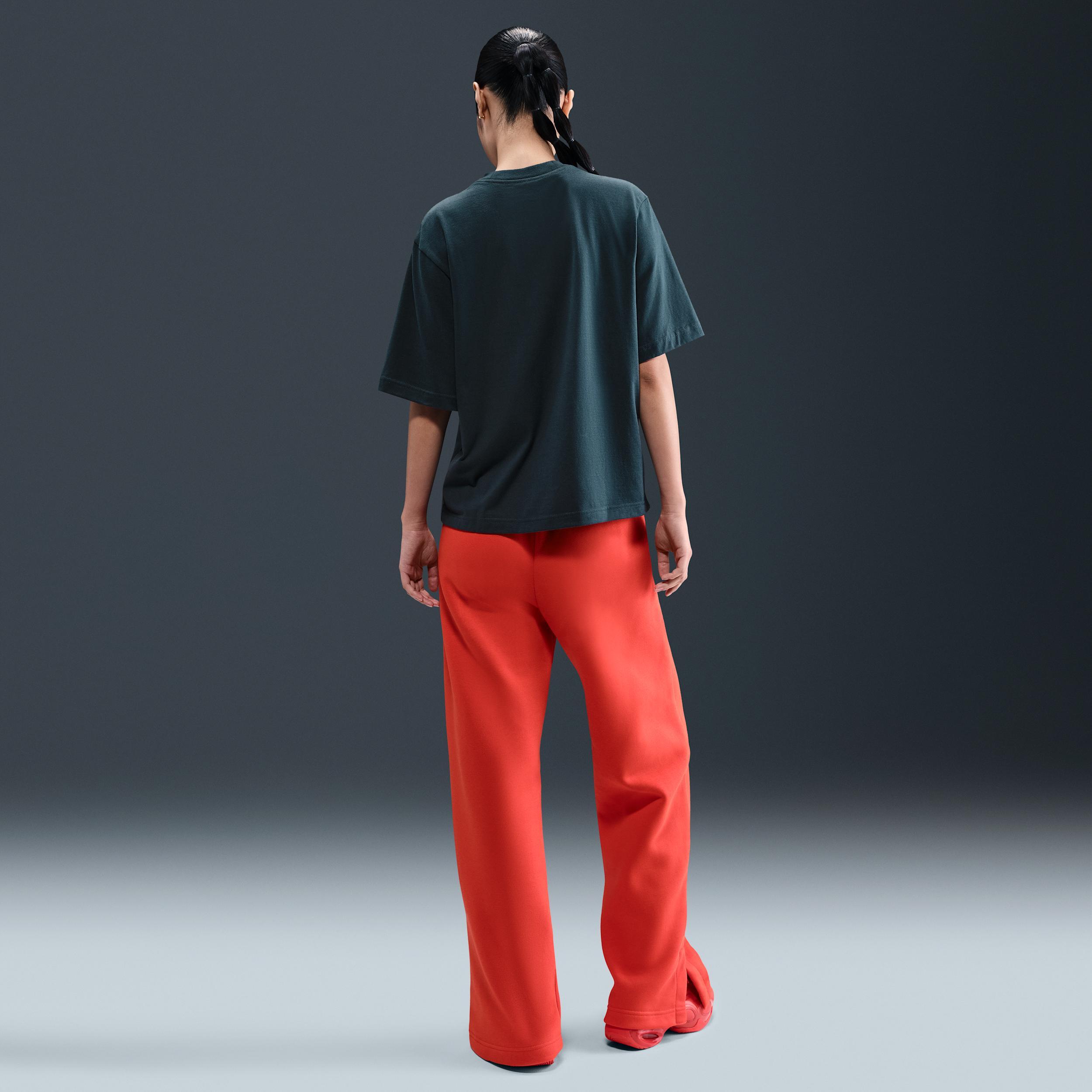 Women's Nike Sportswear Essential Boxy T-Shirt Product Image