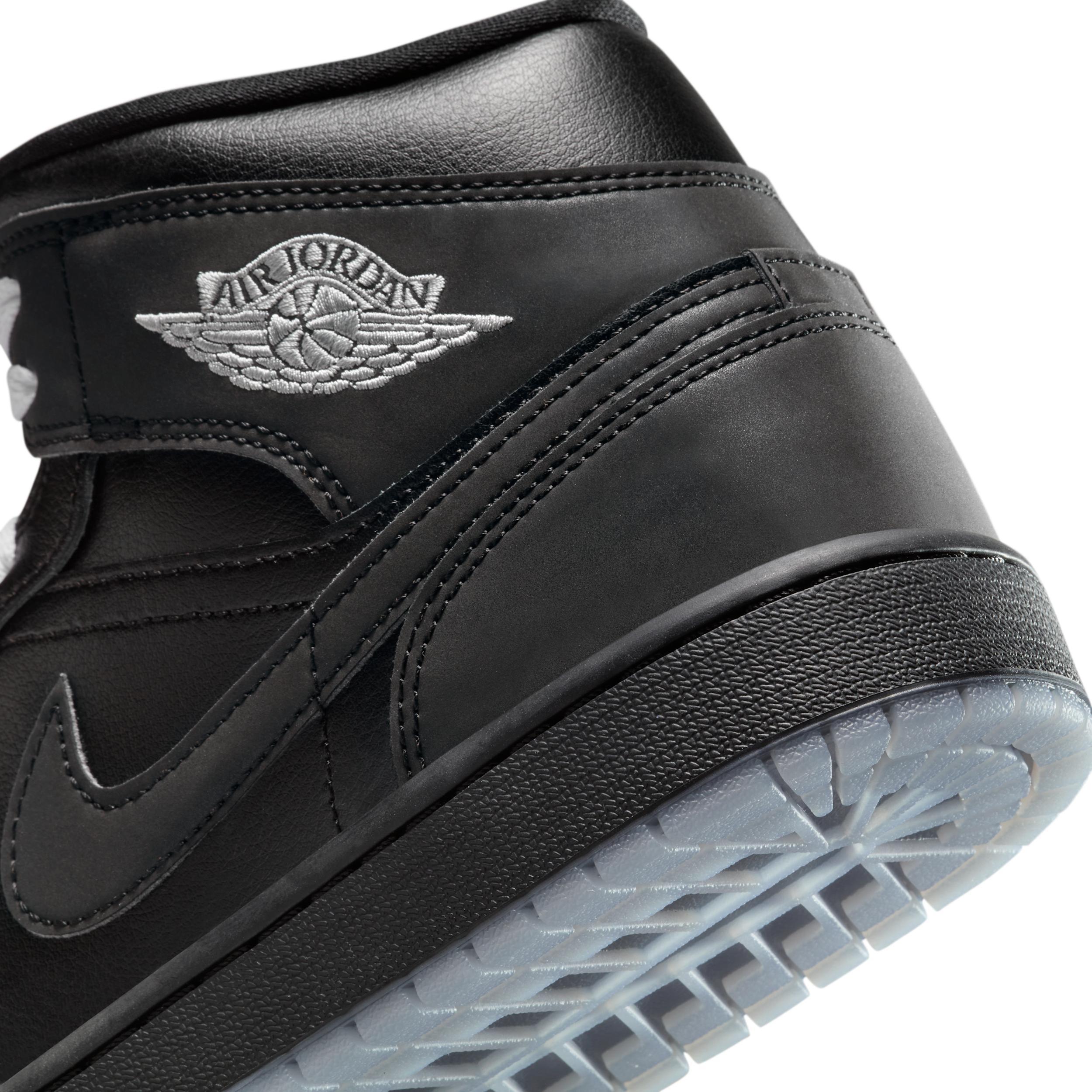 Men's Air Jordan 1 Mid SE Shoes Product Image