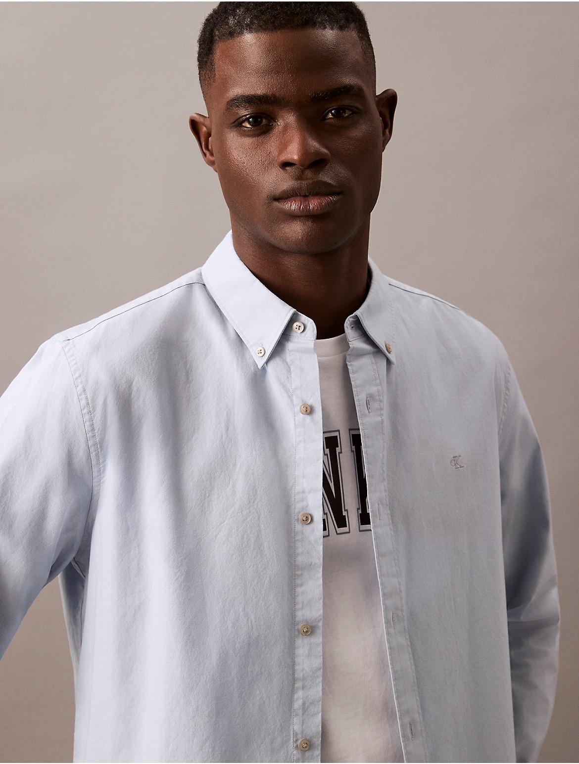 Calvin Klein Mens Solid Oxford Classic Button-Down Shirt Product Image