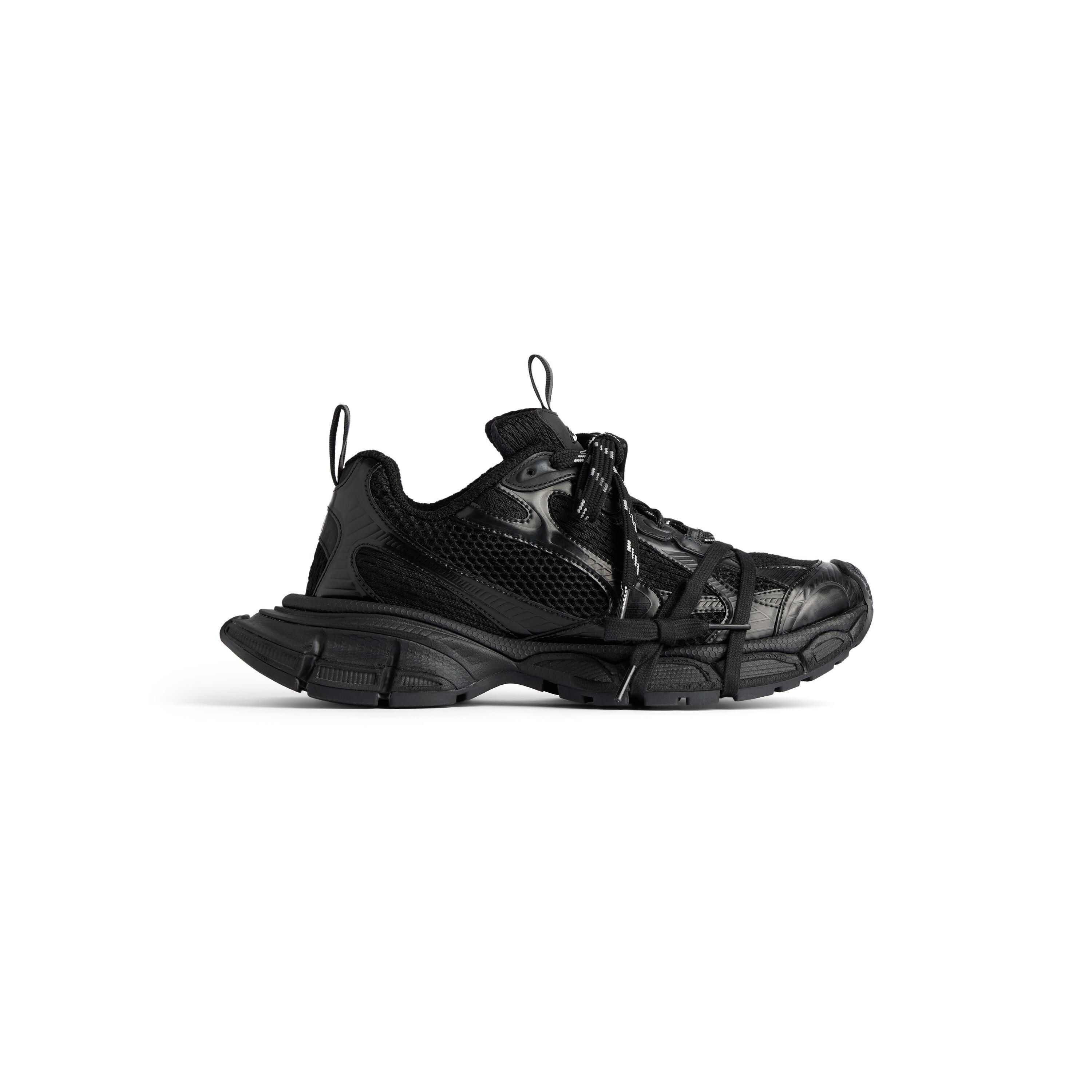 Women's 3xl Sneaker in Black Product Image