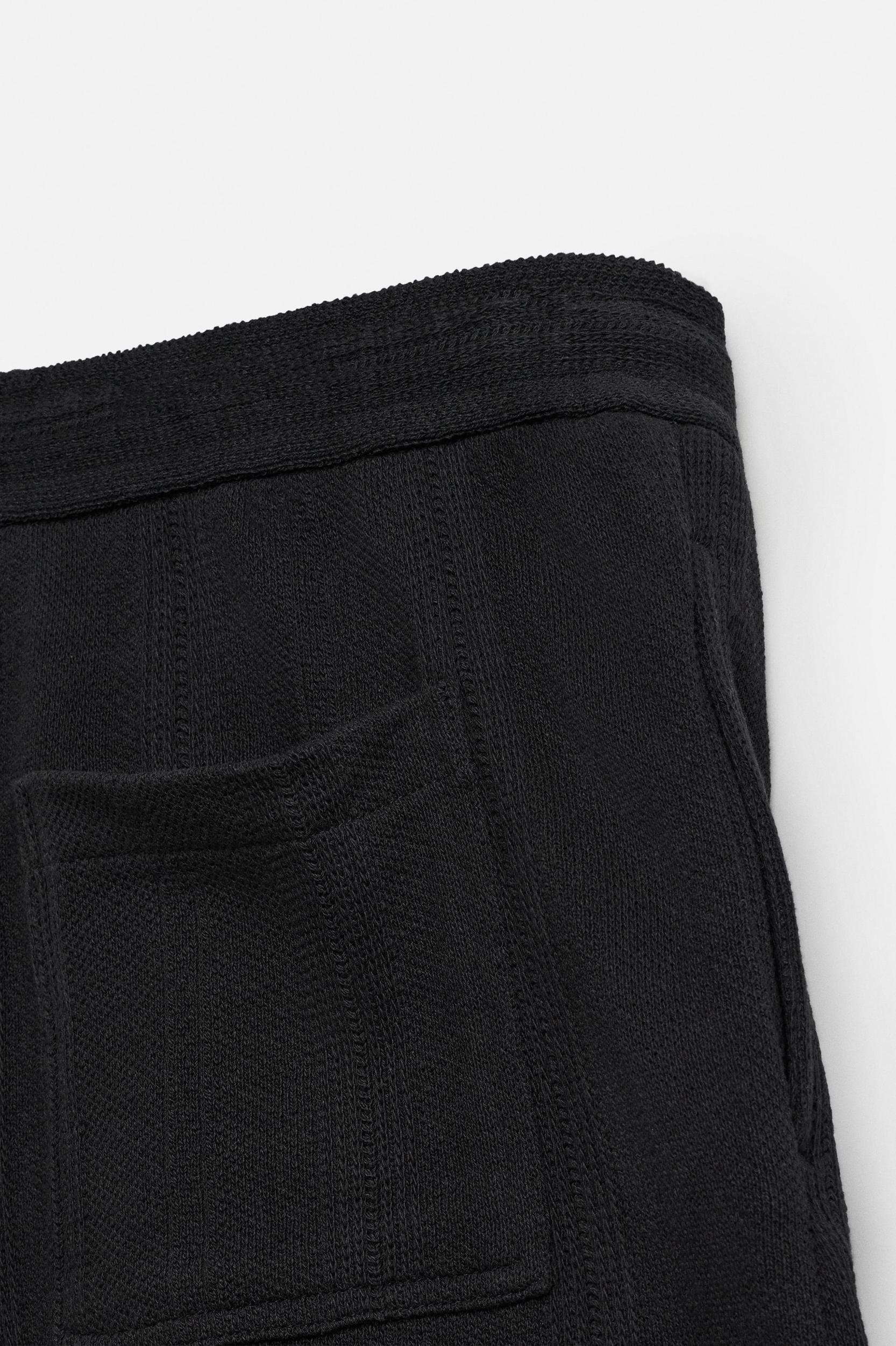 JACQUARD TEXTURED SHORTS Product Image
