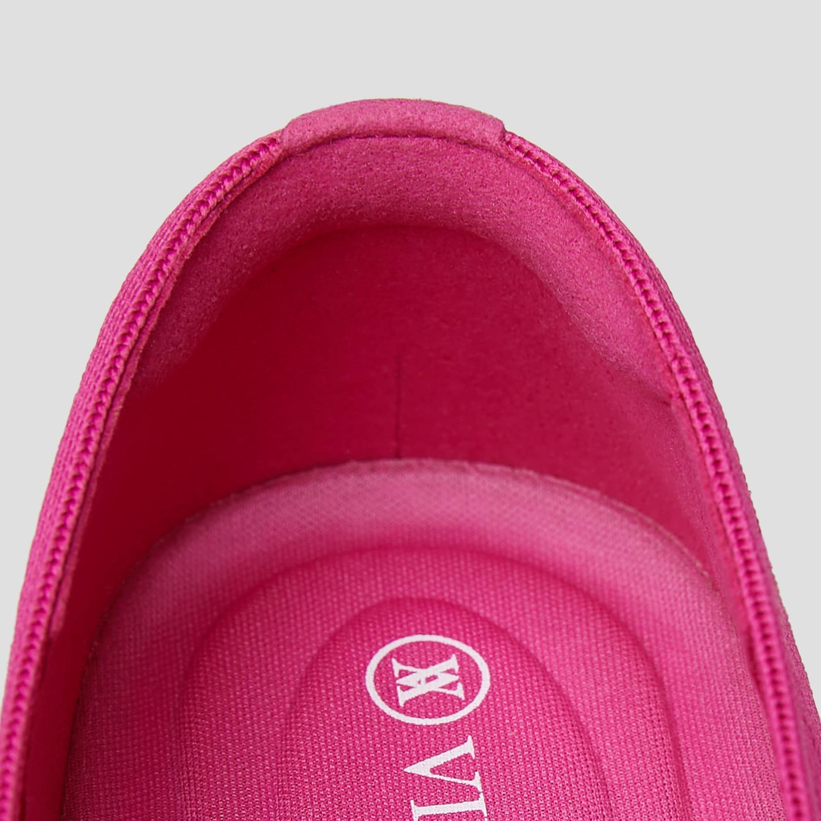 Square-Toe V-Cut Flats(Margot 2.0) Product Image