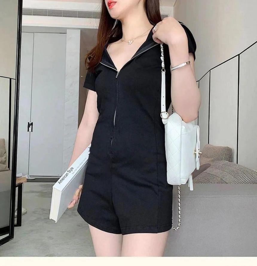 Short-Sleeve Plain Hood Zip Romper Product Image