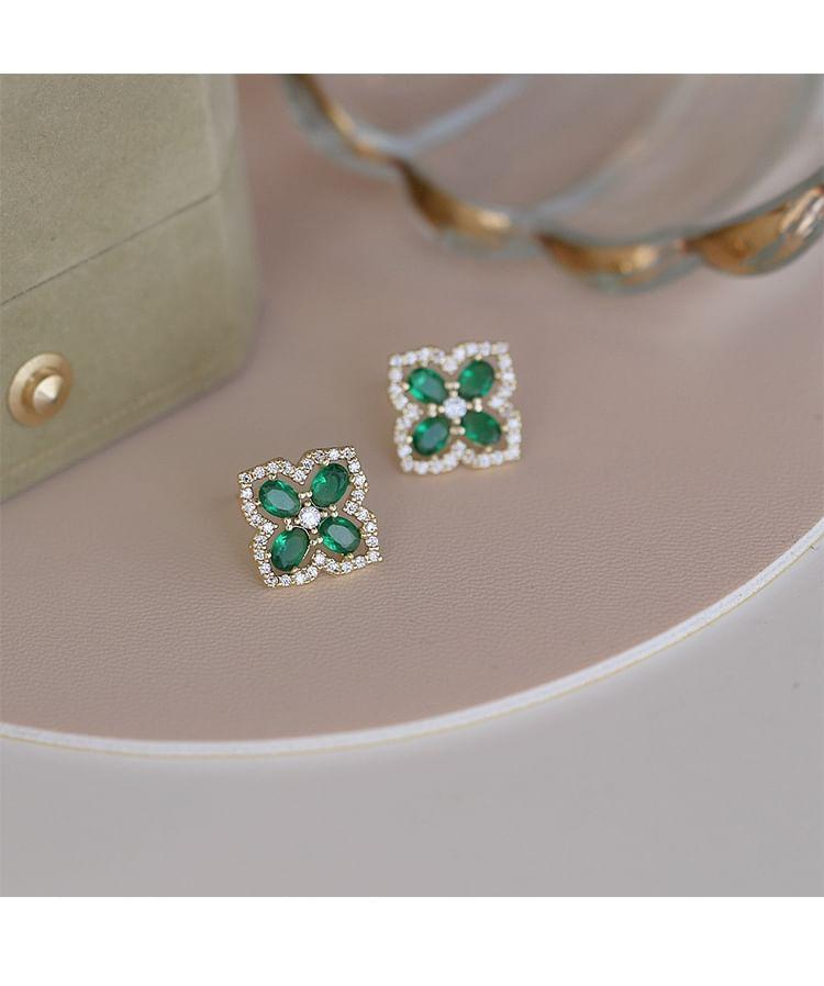 Clover Rhinestone Ear Stud Product Image