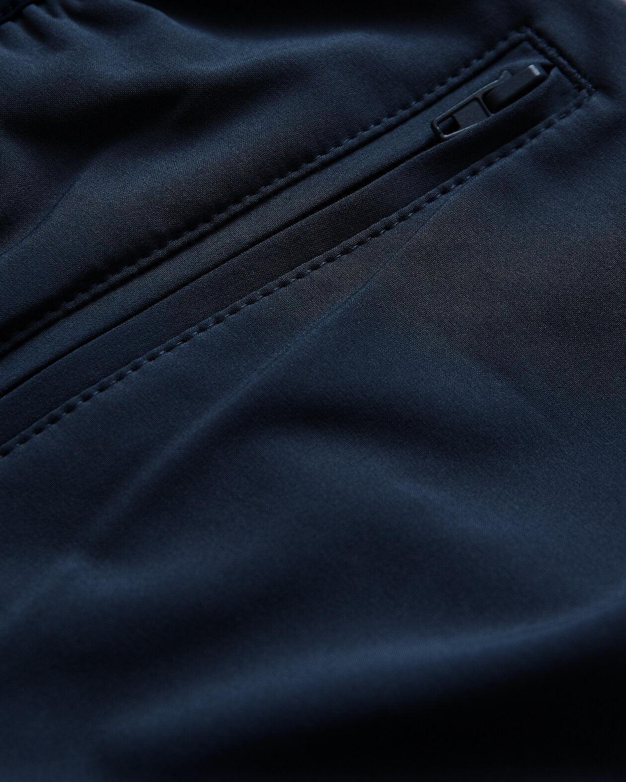 7" Carbon Active Training Shorts Product Image