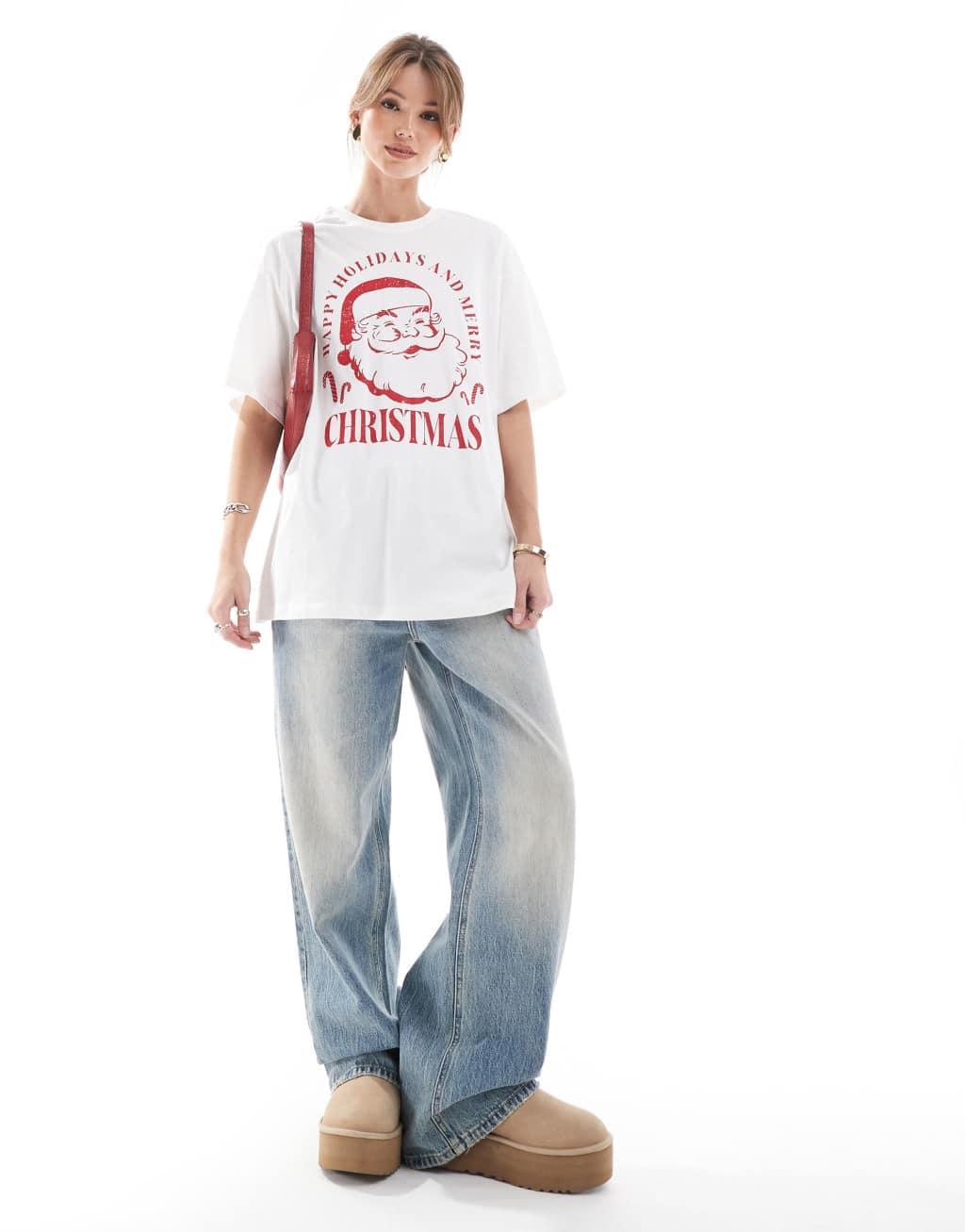 ONLY oversized t-shirt with vintage Christmas print in white Product Image