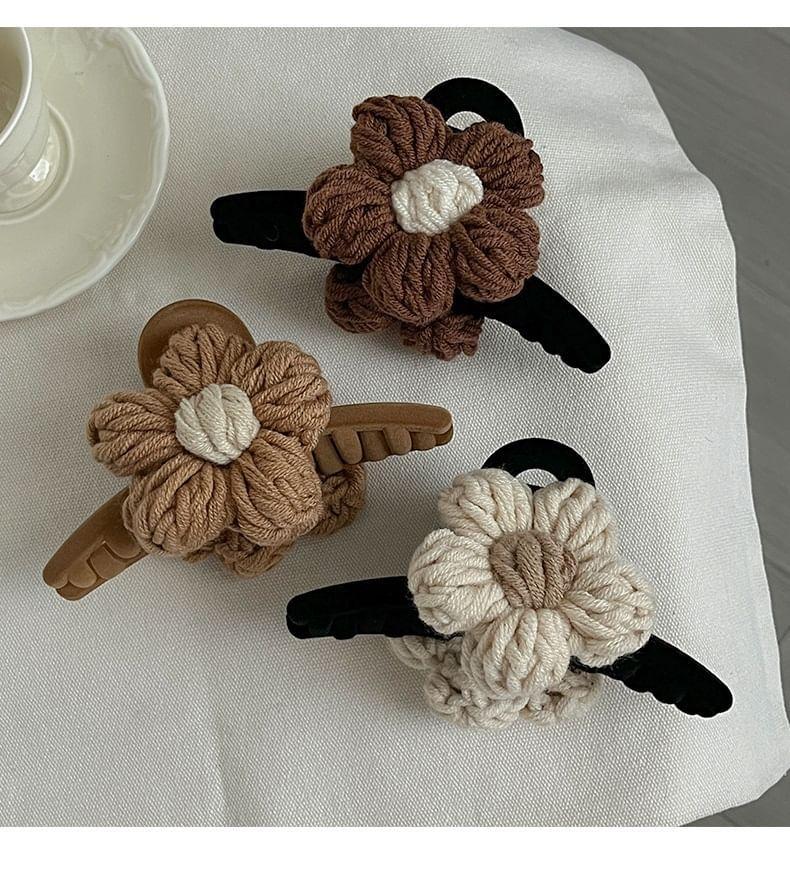 Yarn Flower Hair Clip Product Image